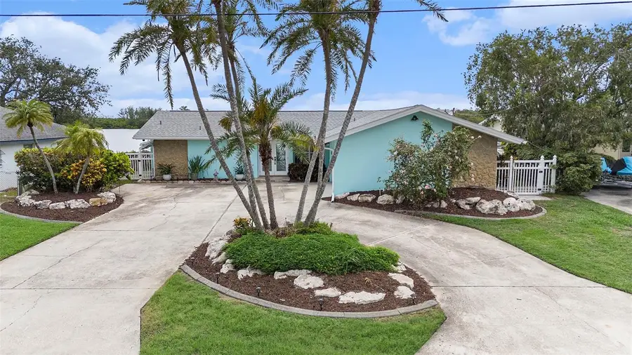 5694 Oakhurst Drive, Seminole, FL 33772 - Image #3