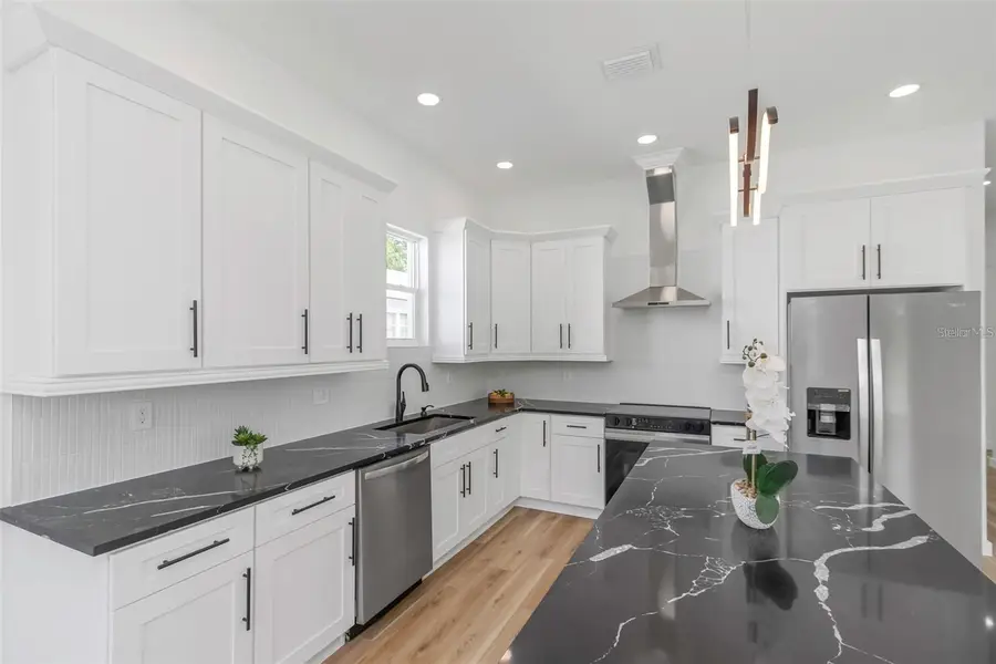 711 42nd Avenue S, Saint Petersburg, FL 33705 - Image #3