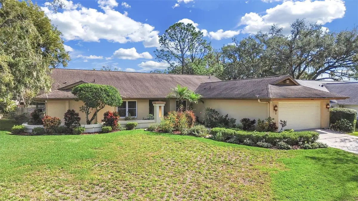 305 Running Horse Road, Seffner, FL 33584 - Image #1
