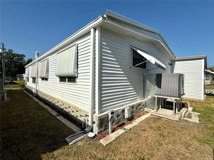 6821 Americana Drive Ne #106, Saint Petersburg, FL 33702 - Image #2