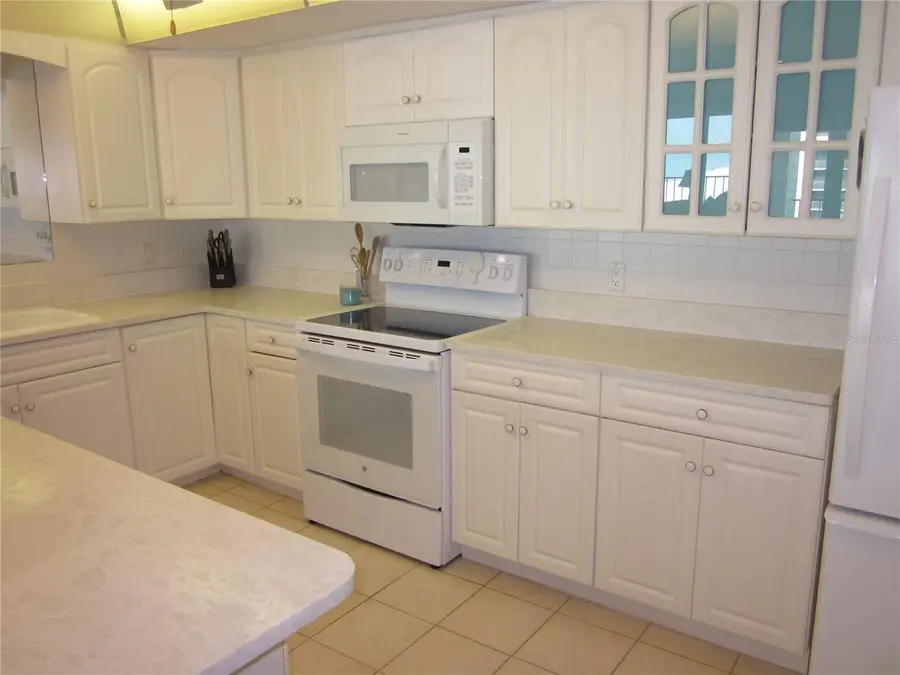 1400 Gulf Boulevard #608, Clearwater Beach, FL 33767 - Image #3