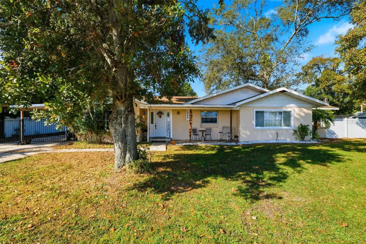 1852 W Lake Parker Drive, Lakeland, FL 33805 - Image #1