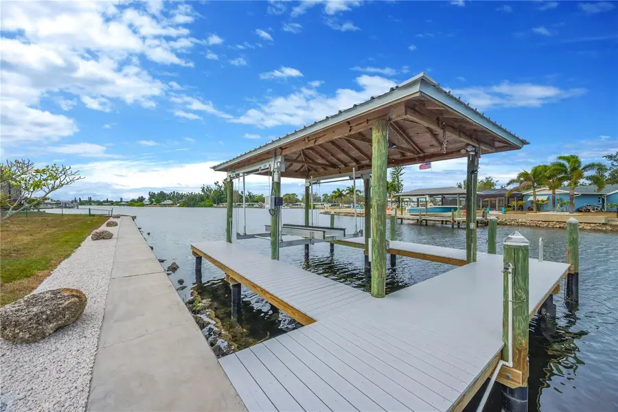 827 Blue Heron Boulevard, Ruskin, FL 33570 - Image #3