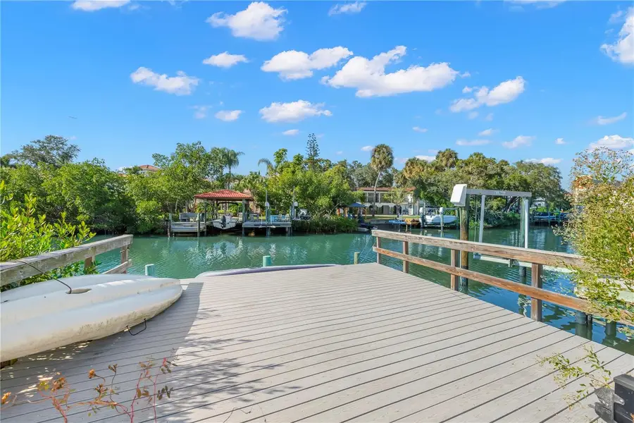 415 S Shore Crest Drive, Tampa, FL 33609 - Image #3