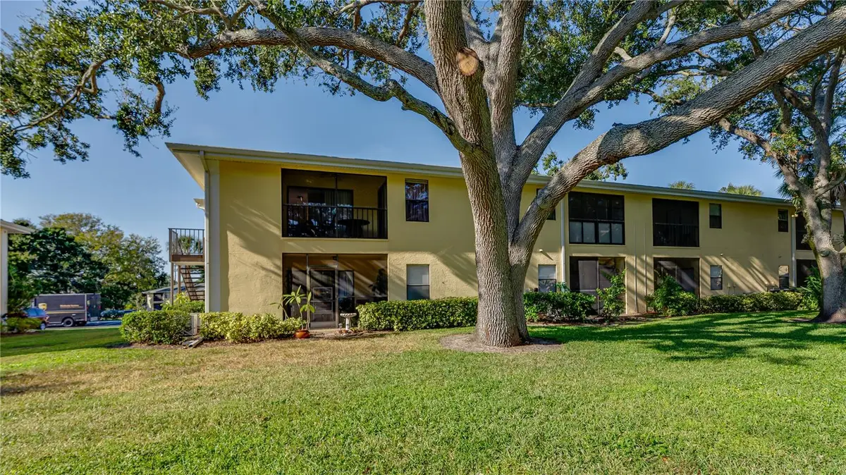 3001 58th Avenue S #111, Saint Petersburg, FL 33712 - Image #1