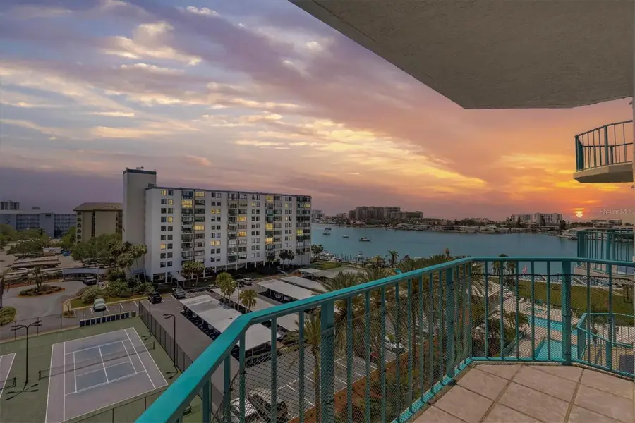 670 Island Way #802, Clearwater Beach, FL 33767 - Image #3