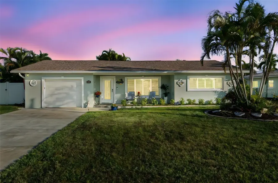 10121 4th Street E, Treasure Island, FL 33706 - Image #2