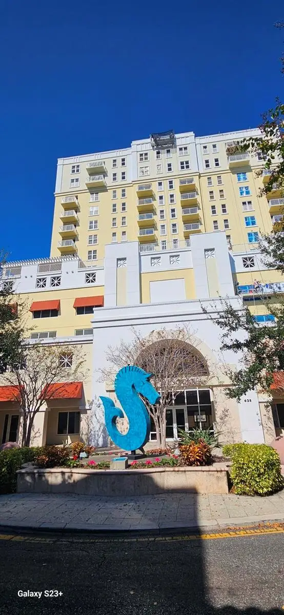 628 Cleveland Street #1207, CLEARWATER, FL 33755