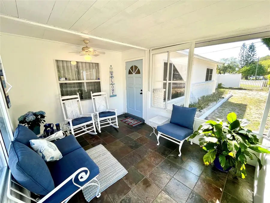 7598 14th Street N, Saint Petersburg, FL 33702 - Image #2