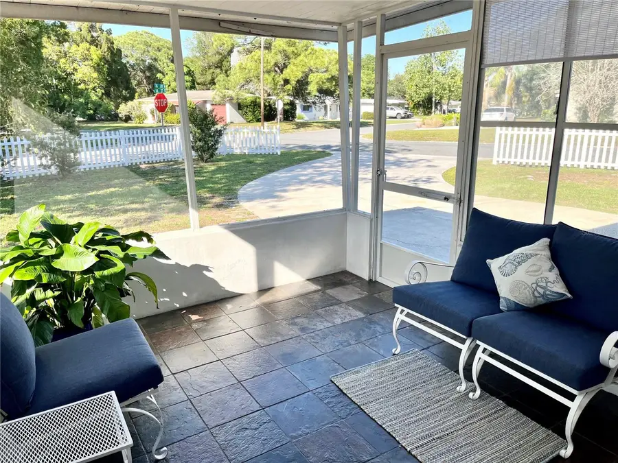 7598 14th Street N, Saint Petersburg, FL 33702 - Image #3