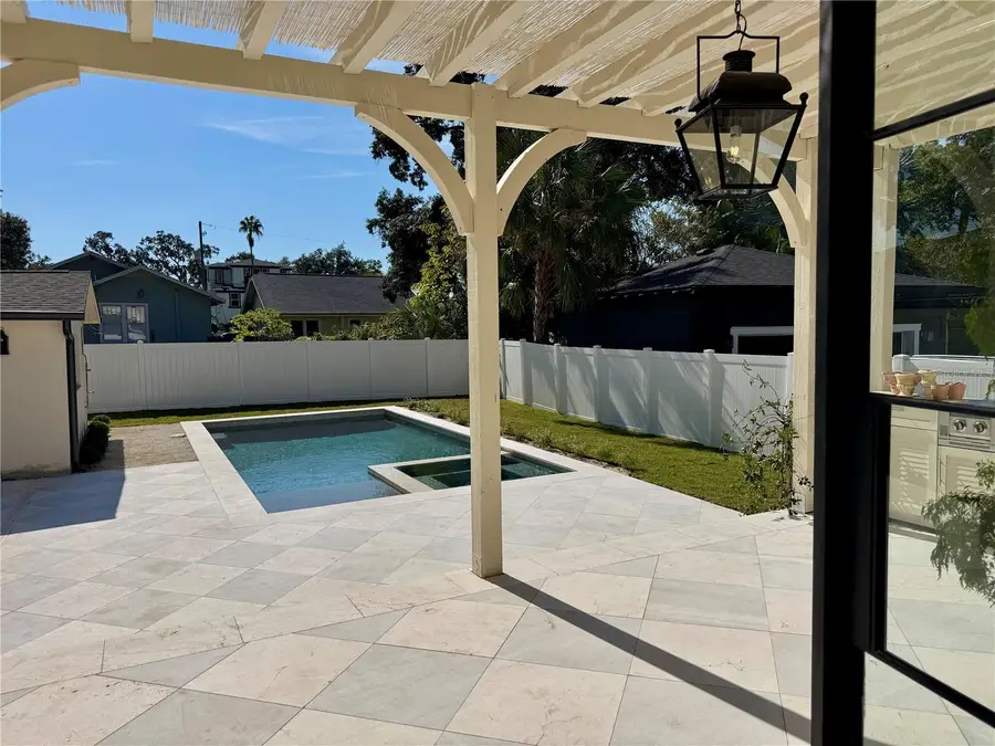 706 W Amelia Avenue, Tampa, FL 33602 - Image #2