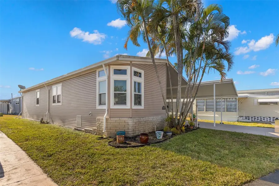 624 Mount Piney Avenue Ne #703, Saint Petersburg, FL 33702 - Image #2