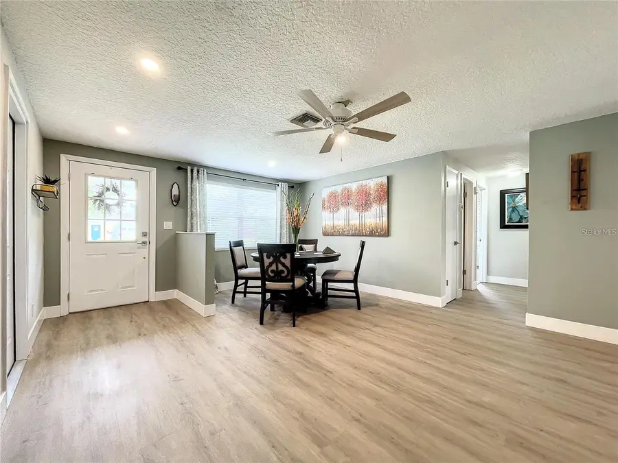 5428 Denver Street Ne, Saint Petersburg, FL 33703 - Image #3