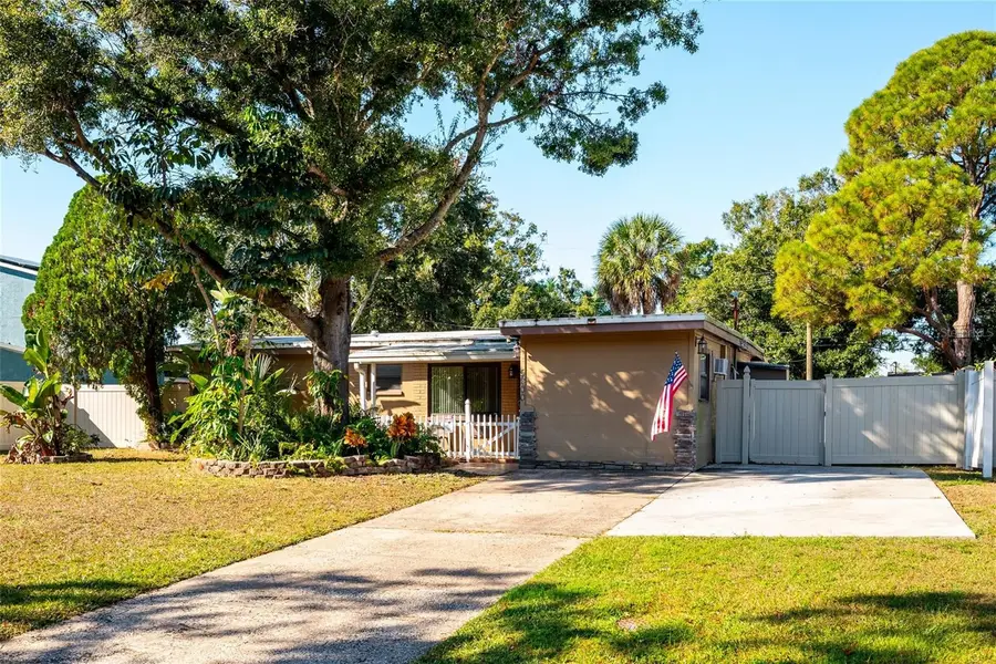 5900 12th Street N, Saint Petersburg, FL 33703 - Image #2