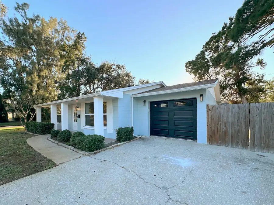 4700 Chancellor Street Ne, Saint Petersburg, FL 33703 - Image #2