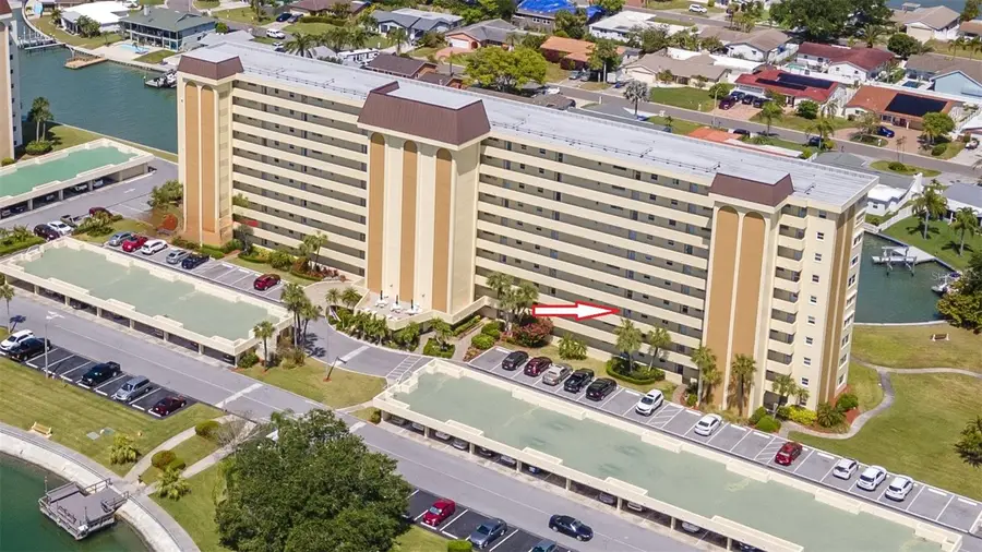 4725 Cove #309, Saint Petersburg, FL 33708 - Image #2