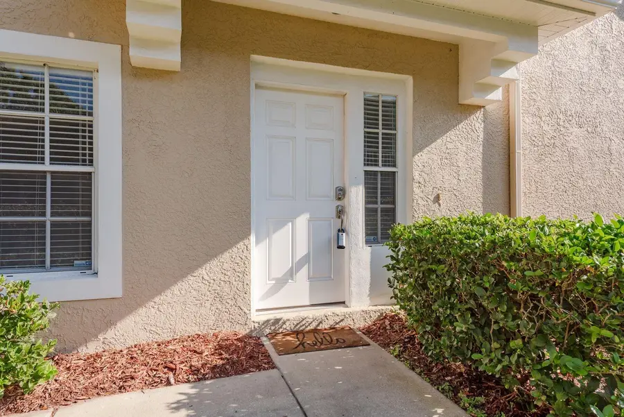 2215 Andover Circle, Palm Harbor, FL 34683 - Image #2