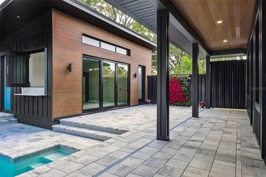 708 W Kentucky Avenue, Tampa, FL 33603 - Image #2