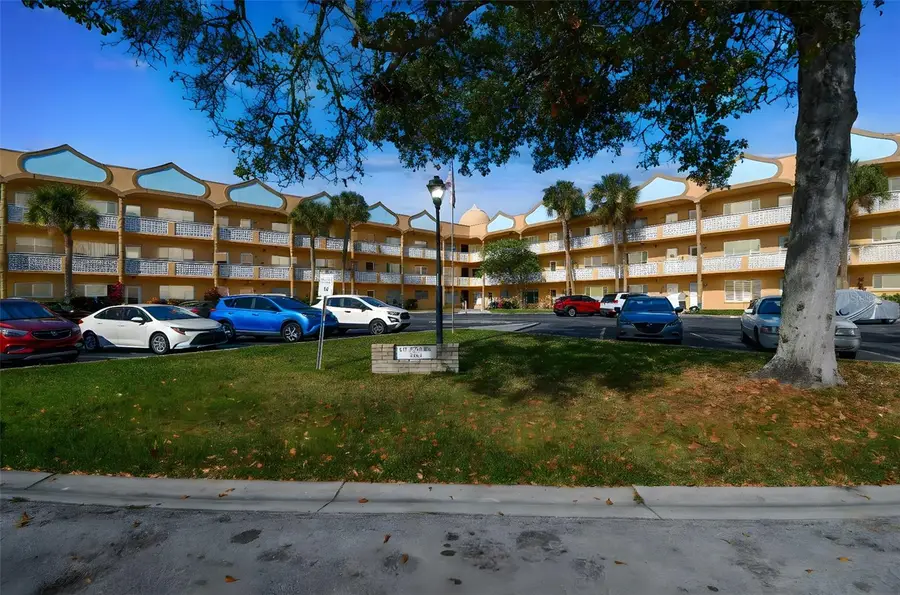 2466 Ecuadorian Way #6, Clearwater, FL 33763 - Image #2