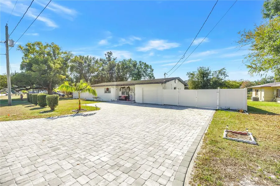 13216 Forest Hills Drive, Tampa, FL 33612 - Image #2
