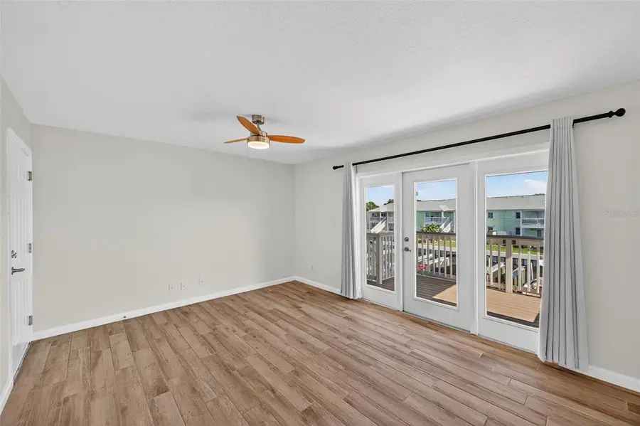 4872 Beach Drive Se #D, Saint Petersburg, FL 33705 - Image #3