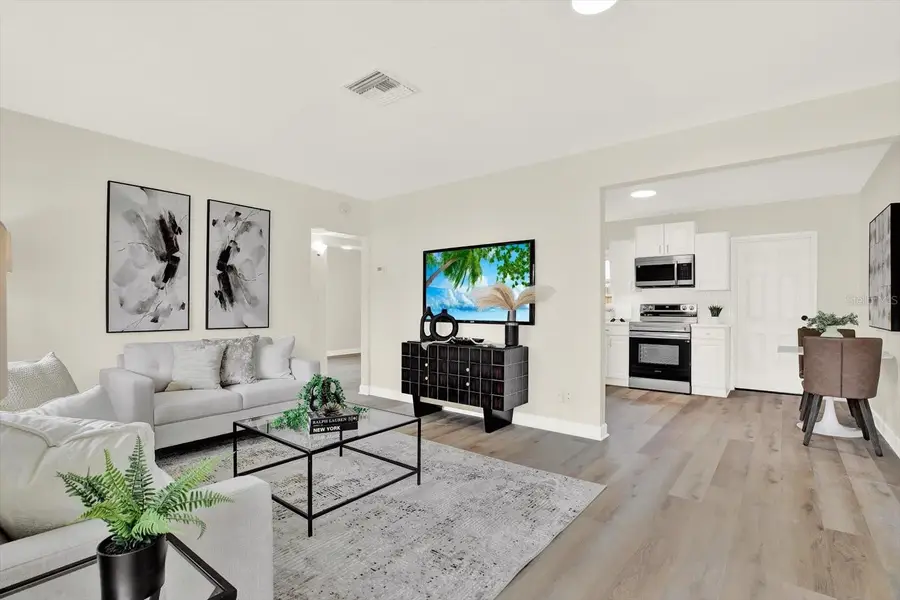 4000 Locust Street Ne, Saint Petersburg, FL 33703 - Image #2