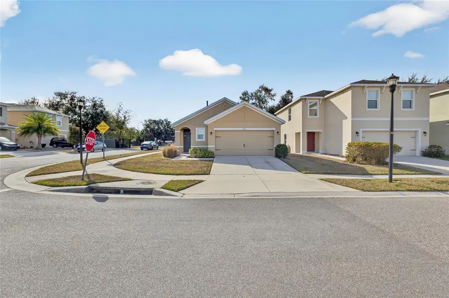 3521 Winterberry Lane, Valrico, FL 33594 - Image #2