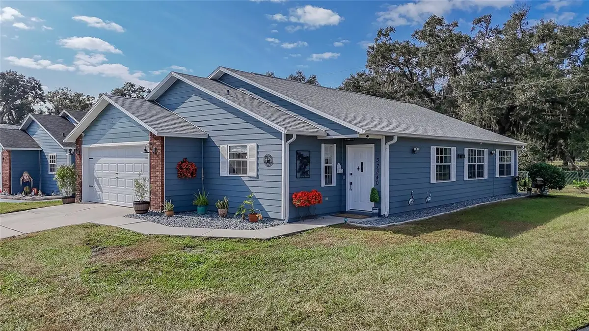 37340 Derbyshire Drive, Zephyrhills, FL 33542 - Image #1