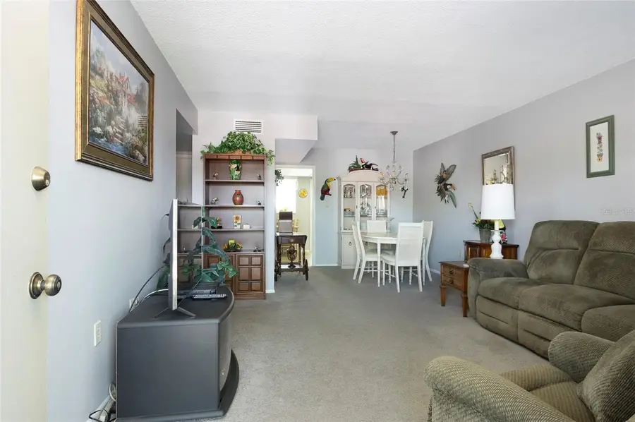 8101 11th Street N #319, Saint Petersburg, FL 33702 - Image #2