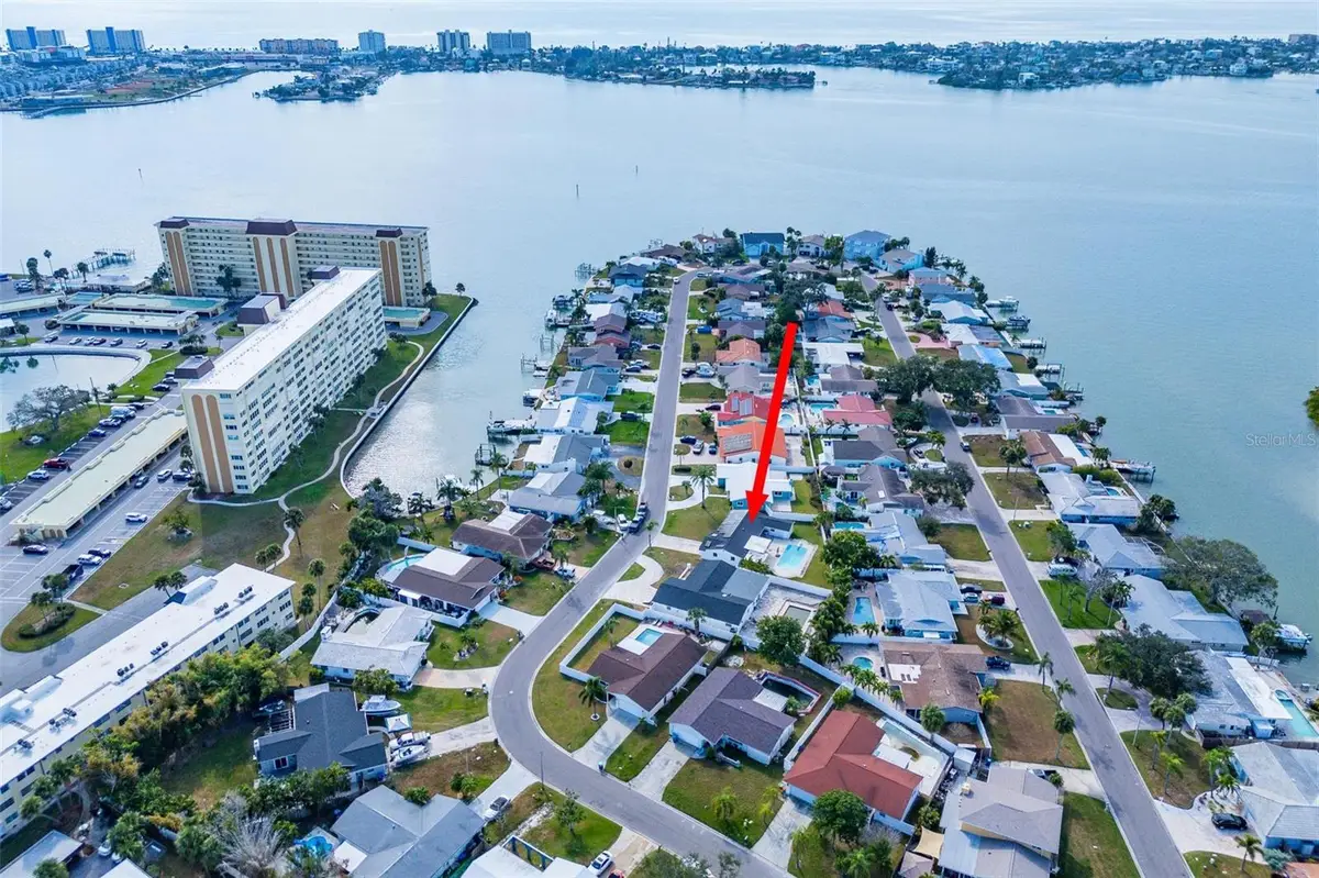 11425 47th Avenue N, Saint Petersburg, FL 33708 - Image #1
