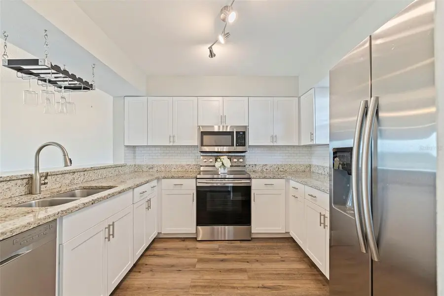 6826 Stones Throw Circle N #11201, Saint Petersburg, FL 33710 - Image #3