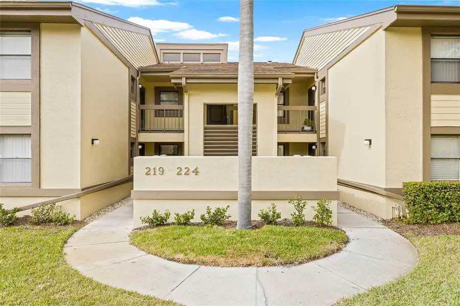 222 Woodlake Wynde #222, Oldsmar, FL 34677 - Image #2