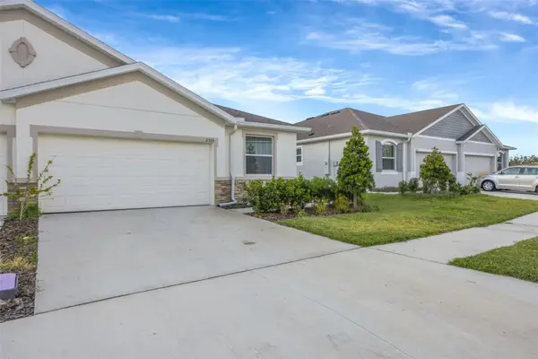 2555 Bending Bonsai Drive, WESLEY CHAPEL, FL 33543