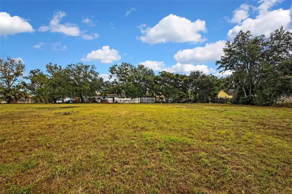 2807 N 66th Street, TAMPA, FL 33619