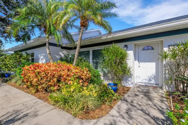 2010 7th Place Sw, LARGO, FL 33770