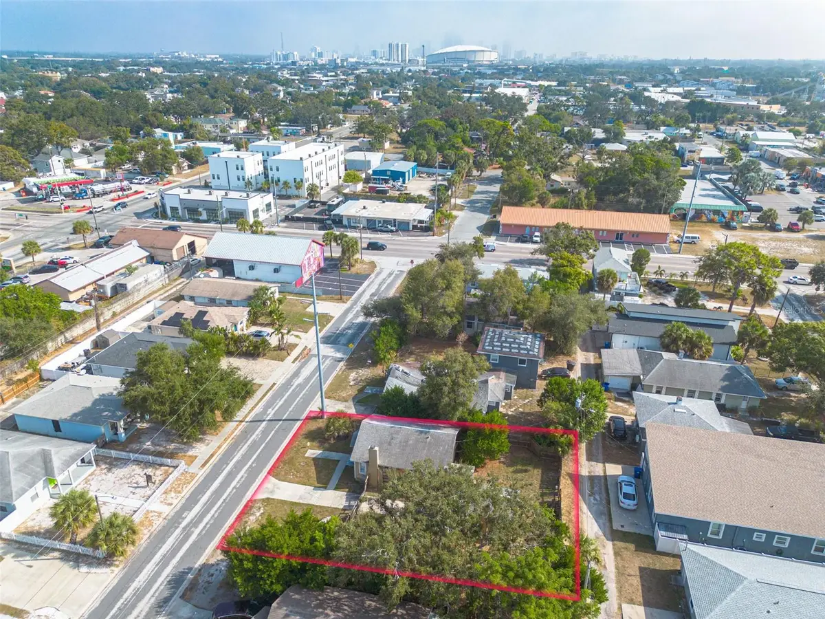 2848 Emerson Avenue S, Saint Petersburg, FL 33712 - Image #1