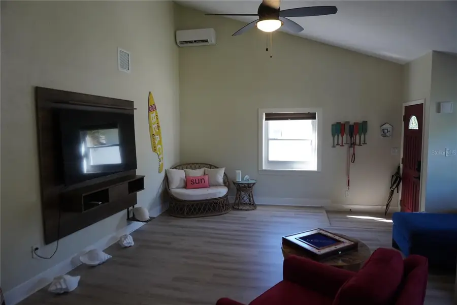 2436 Arapaho Street, Sarasota, FL 34231 - Image #2