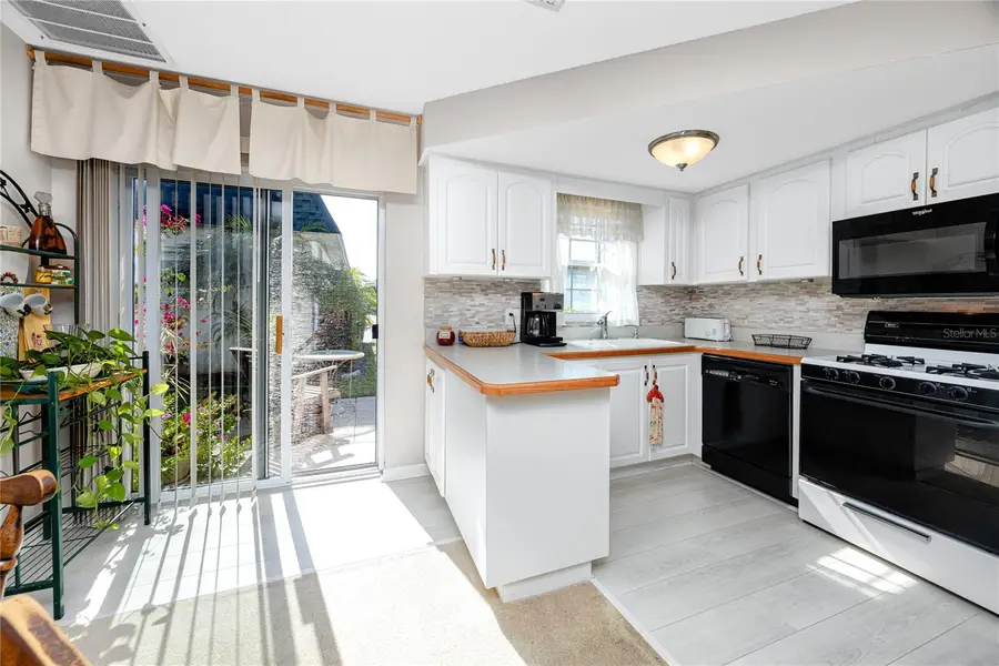 7830 39th Terrace N, Saint Petersburg, FL 33709 - Image #3