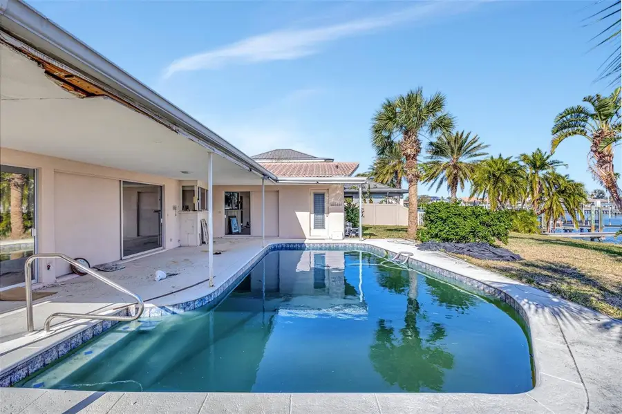 219 Leeward Island, Clearwater, FL 33767 - Image #2