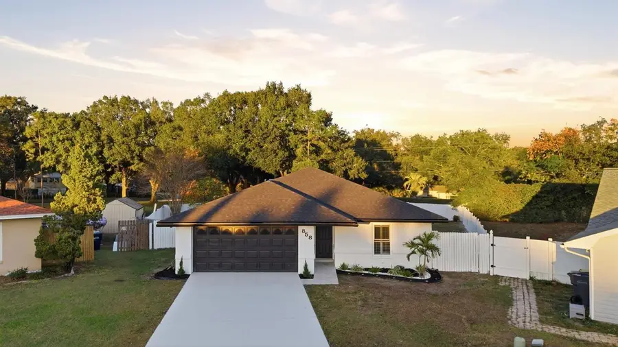 858 Concord Lane, Lakeland, FL 33809 - Image #2