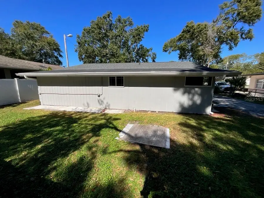 9004 W Cluster Avenue, Tampa, FL 33615 - Image #2