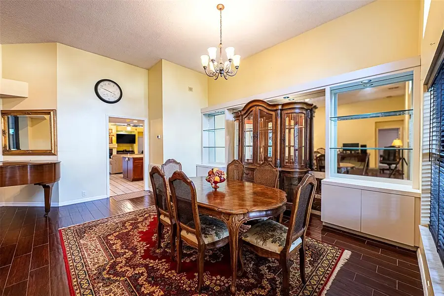 450 Waterford Circle E, Tarpon Springs, FL 34688 - Image #3