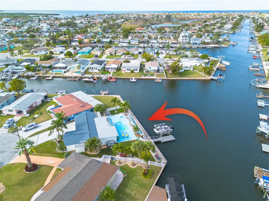 5105 Pelican Drive, New Port Richey, FL 34652 - Image #3