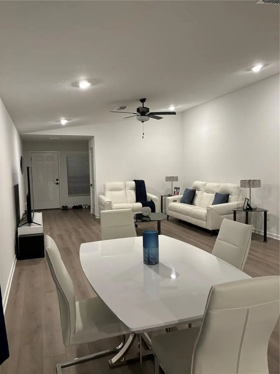 5761 Helmsman Court, Tampa, FL 33619 - Image #3