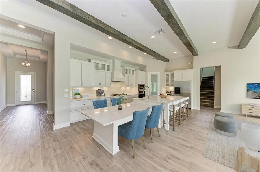 10073 Meadowrun Drive, Lithia, FL 33547 - Image #2