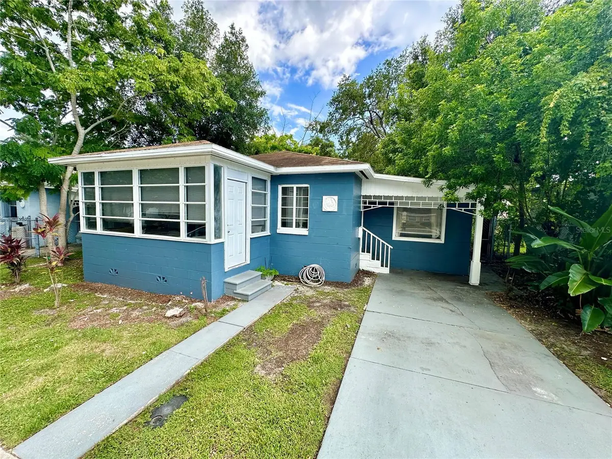 762 Paris Avenue S, Saint Petersburg, FL 33701 - Image #1