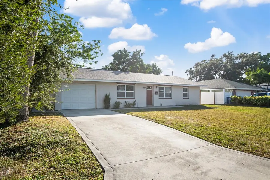 4389 Trout Drive Se, Saint Petersburg, FL 33705 - Image #2