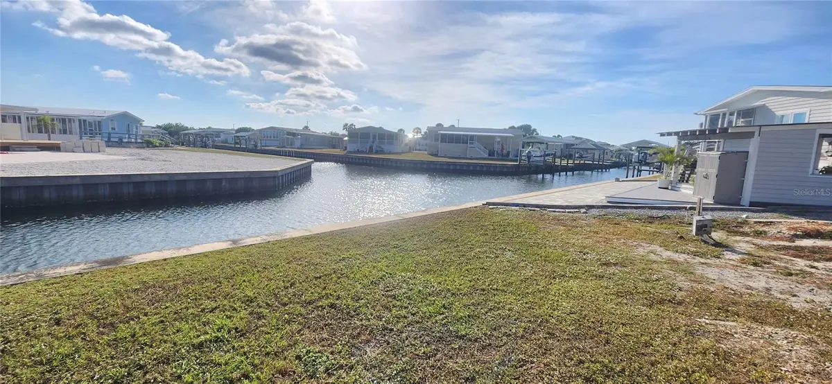 158 S Saint Thomas Circle, Apollo Beach, FL 33572 - Image #1