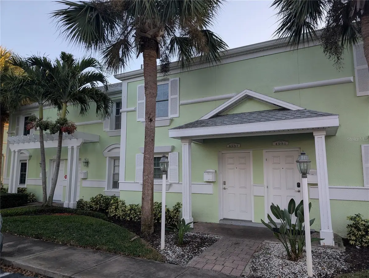 4957 Cobia Drive Se, Saint Petersburg, FL 33705 - Image #1