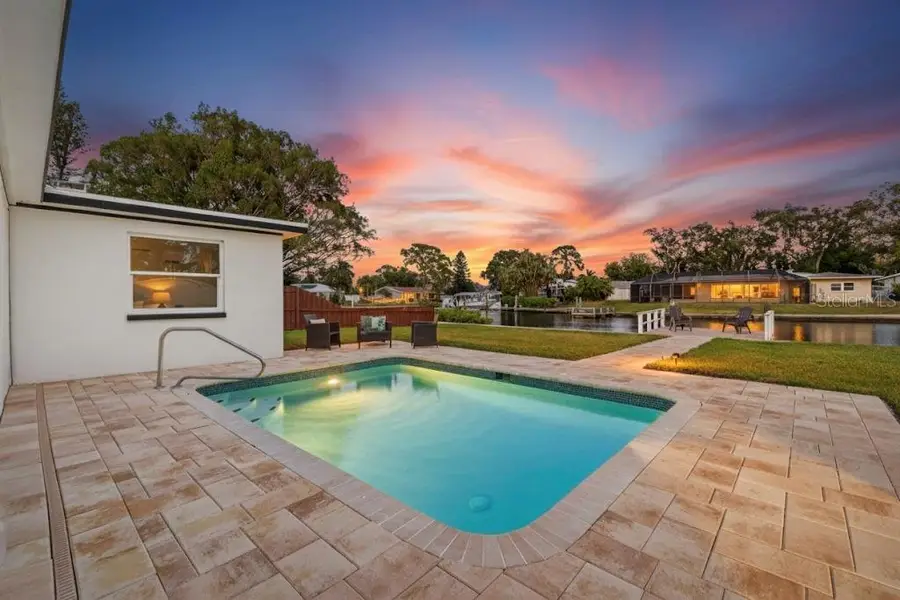 4623 Carson Street Ne, Saint Petersburg, FL 33703 - Image #2